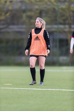 Bild 355 - Co-Trainerin der Frauen Nationalmannschaft Britta Carlson in Wahlstedt